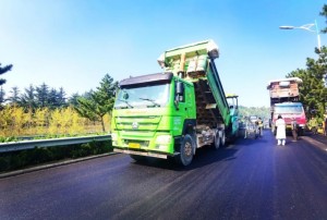 S201威東線（機場路）路段，預計10月20日路面主體完工